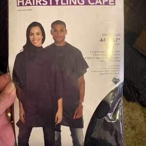 Hairstyling Cape - Black Styling Cape